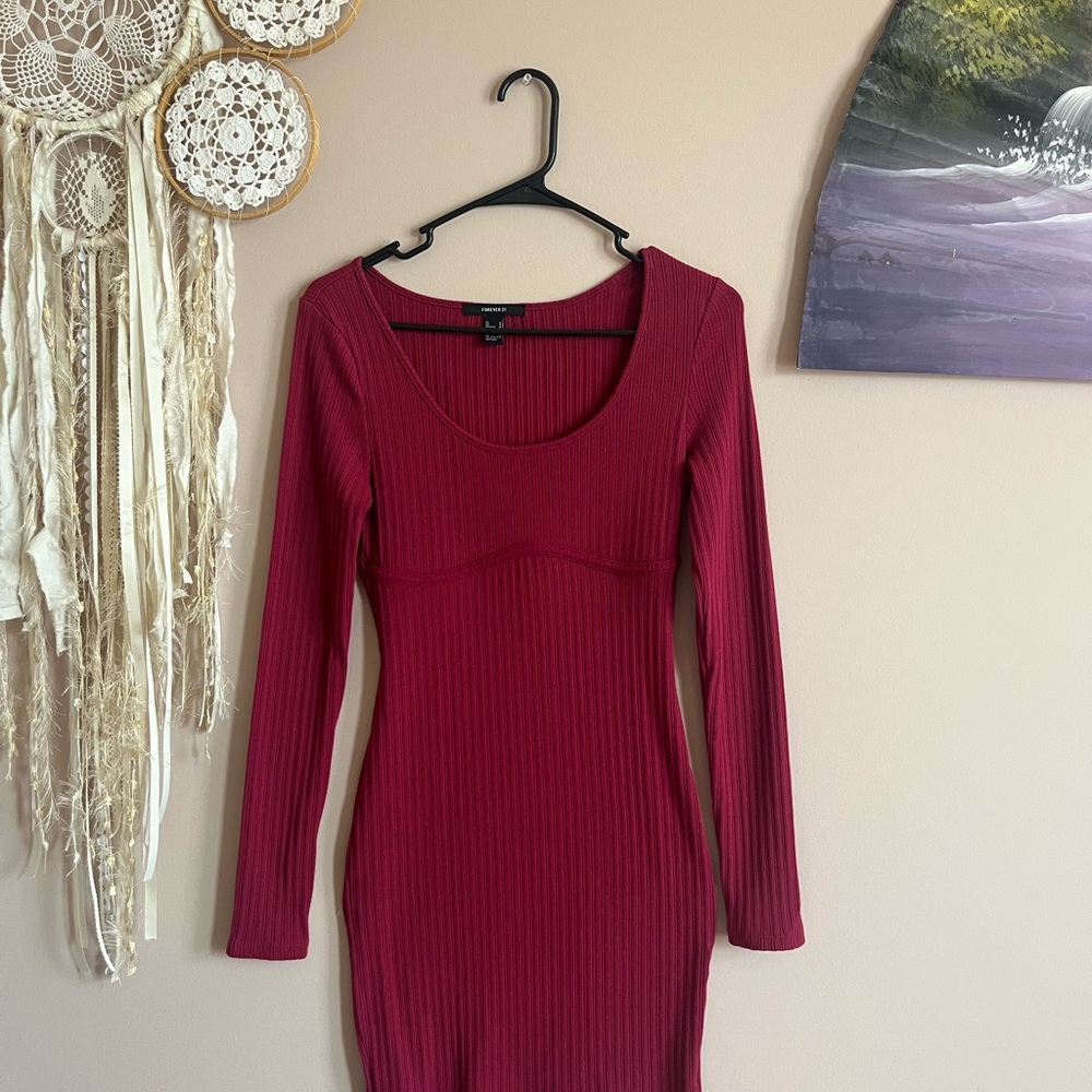 Elegant Red Ribbed Dress